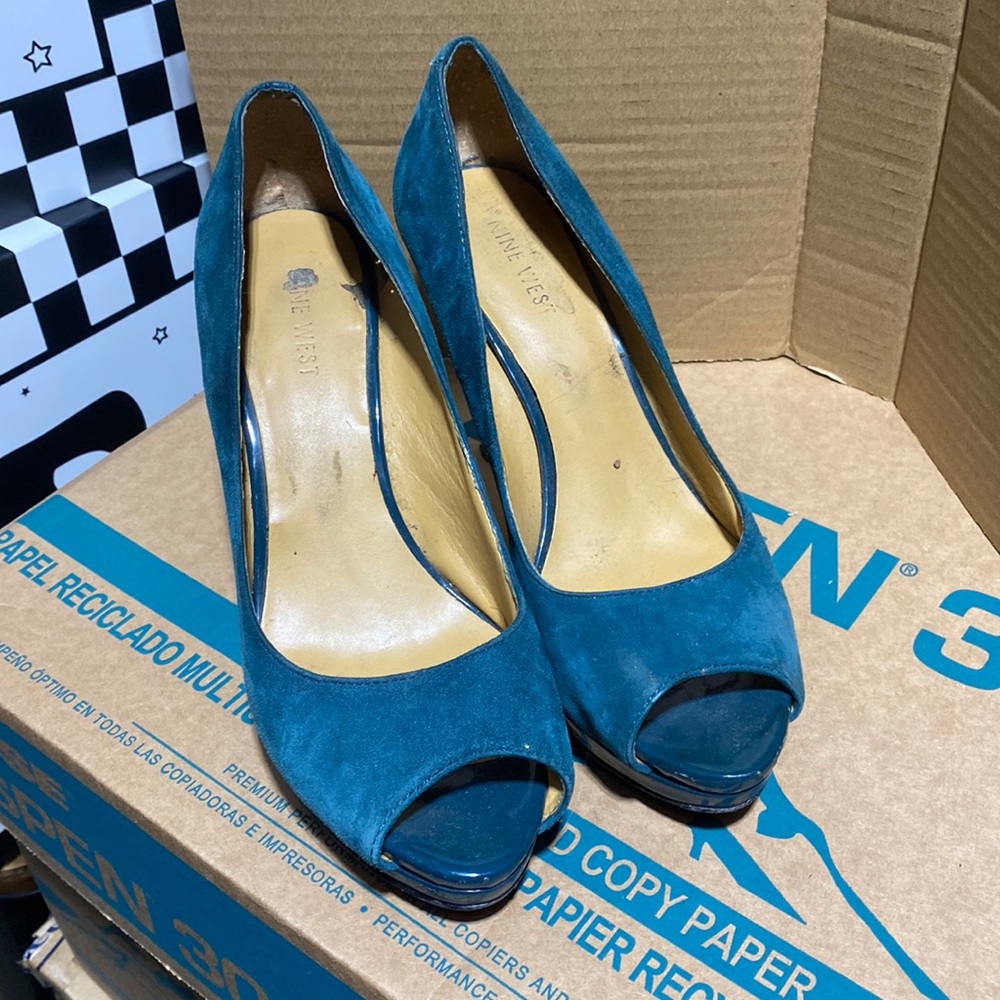 Green heels Nine West size 6 1/2